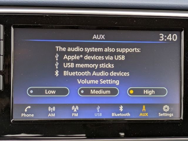 2025 Nissan Versa Sedan SV - Photo 14
