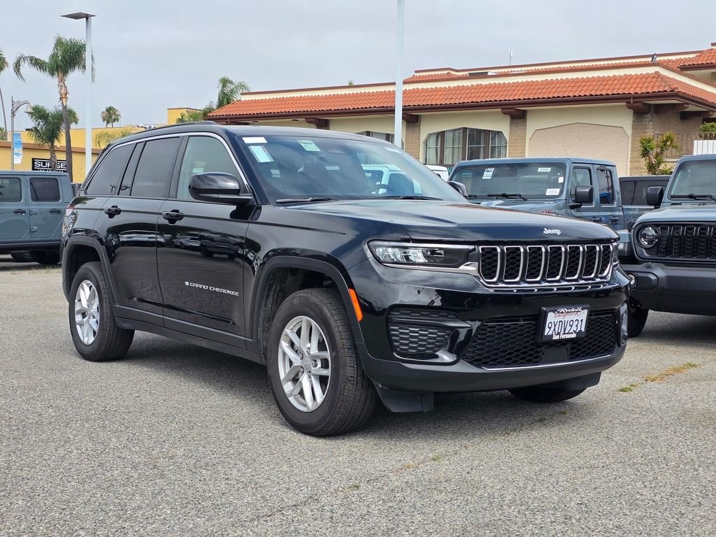 2025 Jeep Grand Cherokee Laredo X's photo