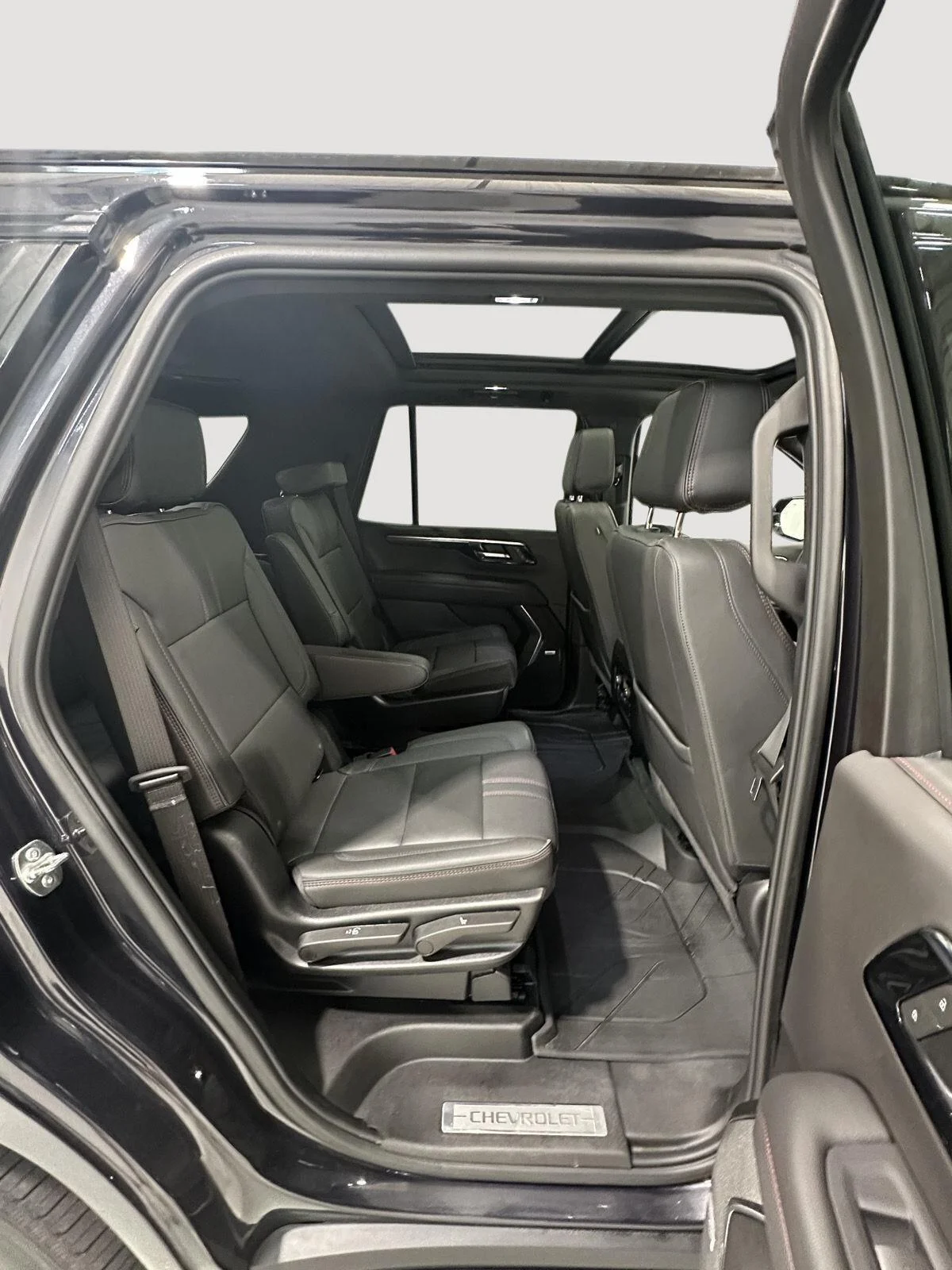 Used 2025 Dark Ash Metallic Chevrolet RST image 27