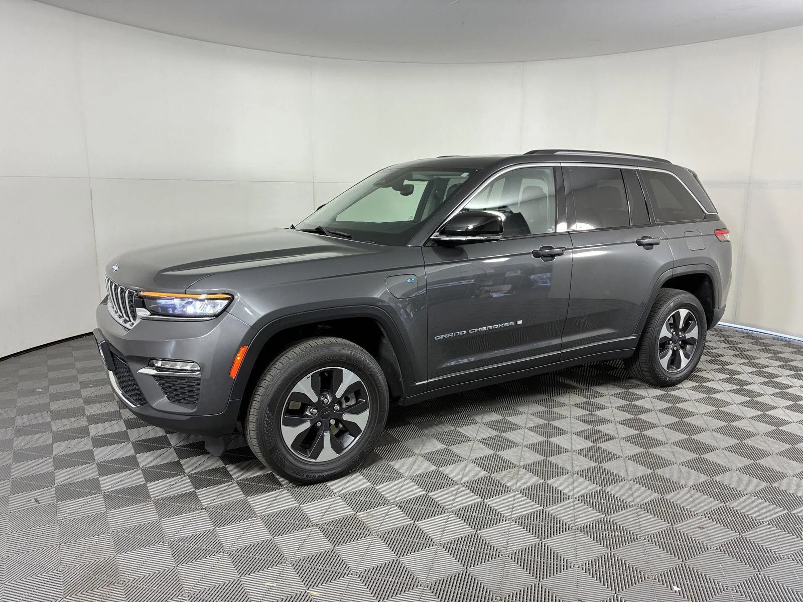 Used 2024 Baltic Gray Metallic Clearcoat Jeep 4xe image 1