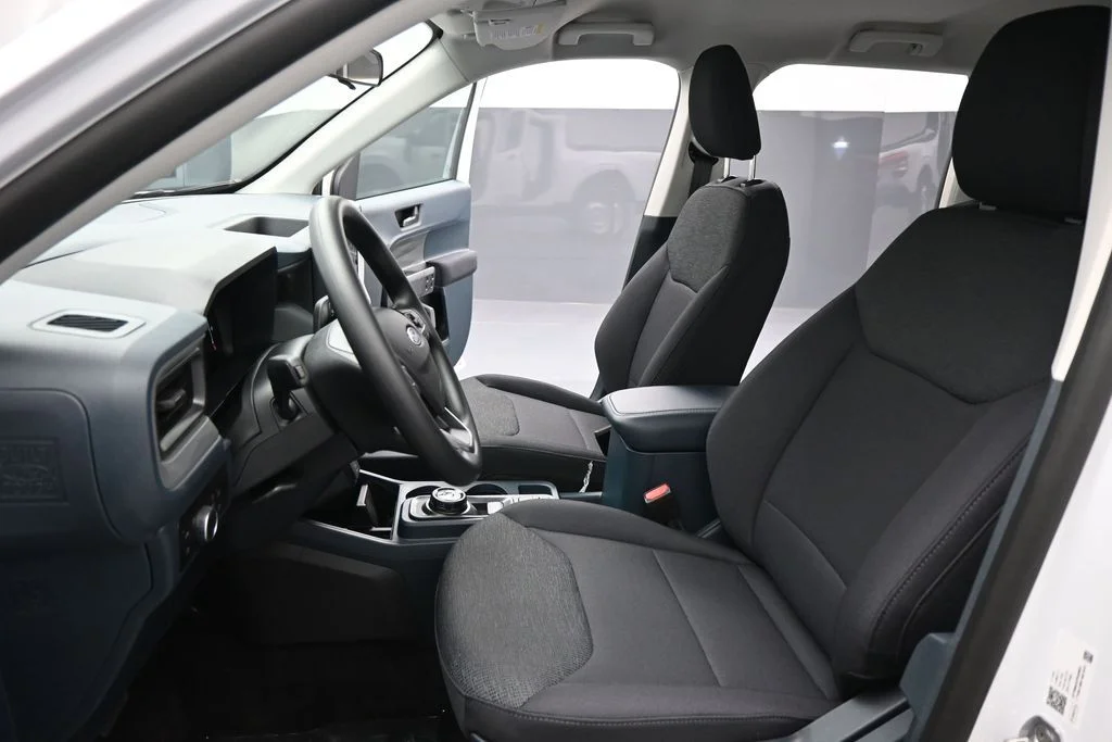 New 2026 Oxford White Ford XLT image 9