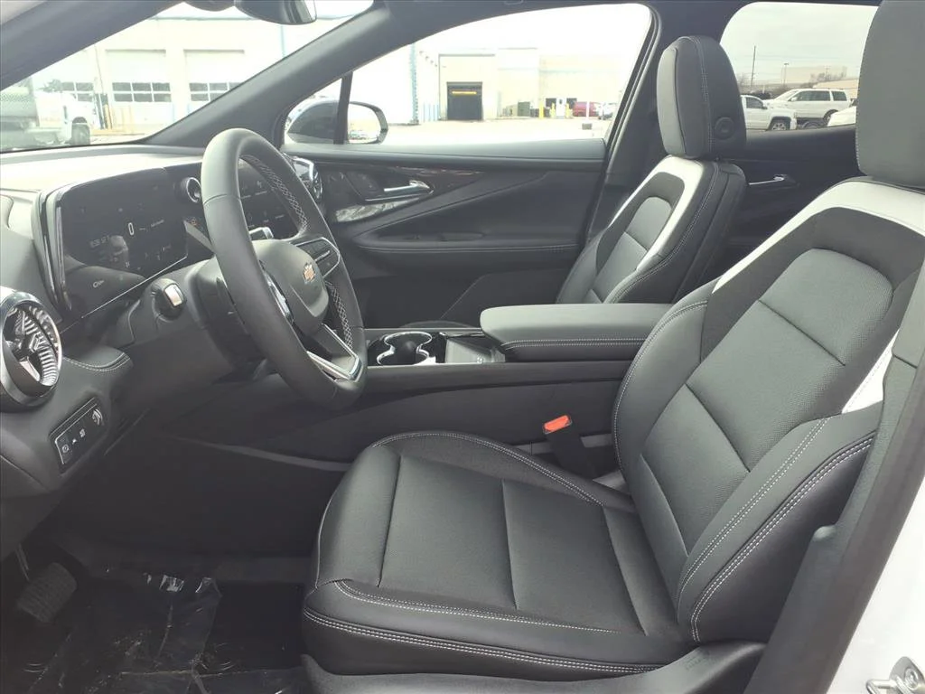 New 2026 Summit White Chevrolet LT image 13