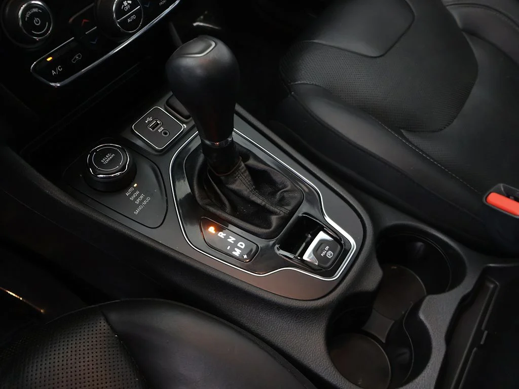 Used 2019 Gray Jeep Limited image 55