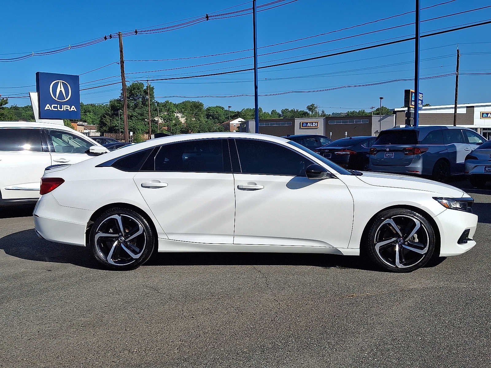 Used 2021 Platinum White Pearl Honda Sport SE image 8