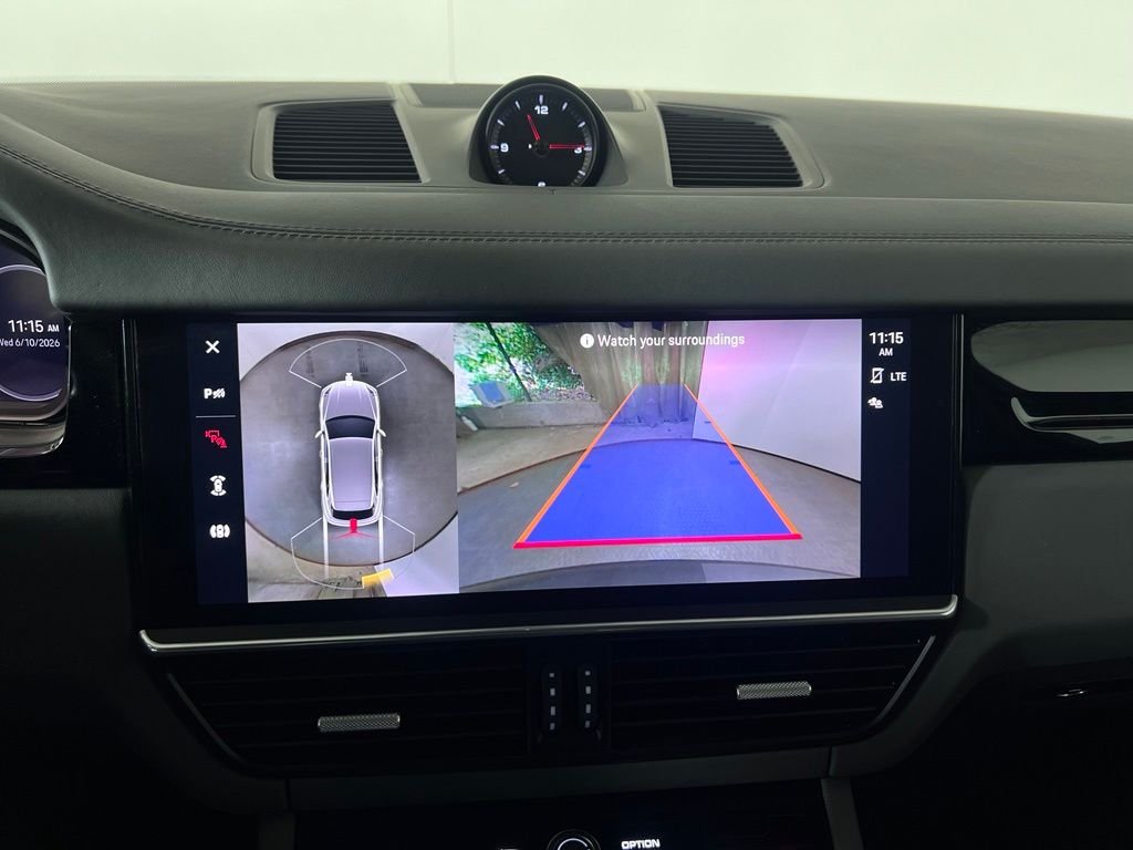 Certified Used 2023  Porsche  image 35