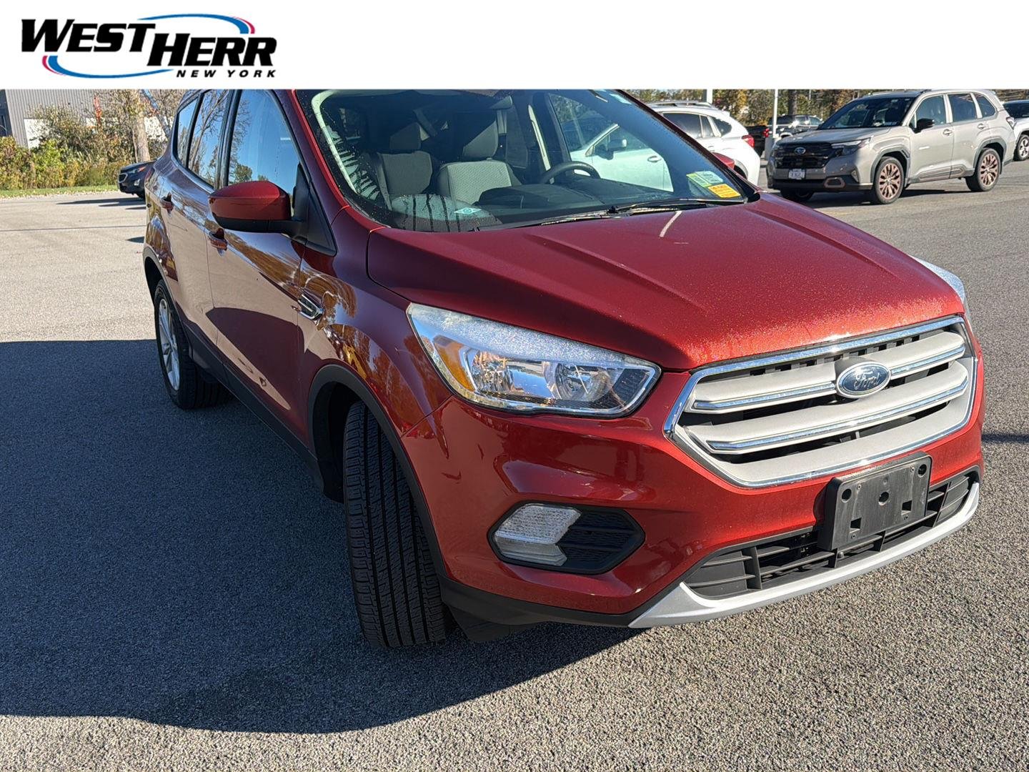 Used 2019 Sedona Orange Ford SE image 1