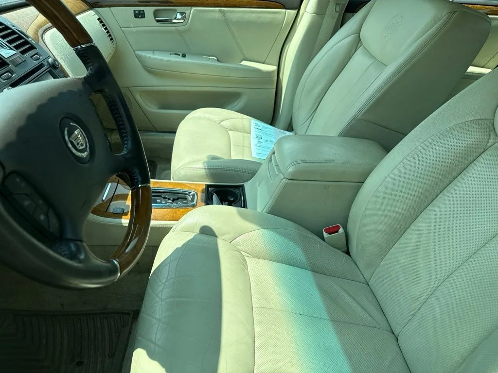 Used 2011 White Cadillac Platinum image 15