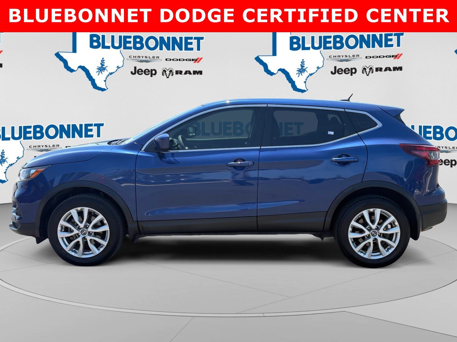 Used 2021 Caspian Blue Metallic Nissan S image 8