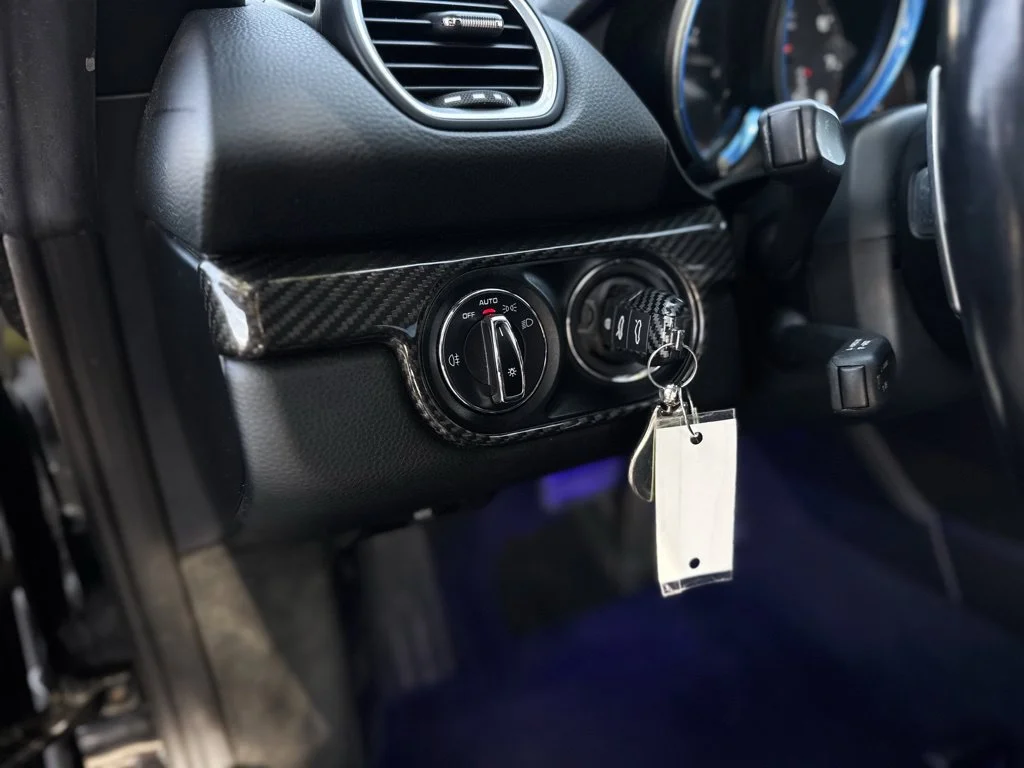 Used 2017  Porsche Base image 18