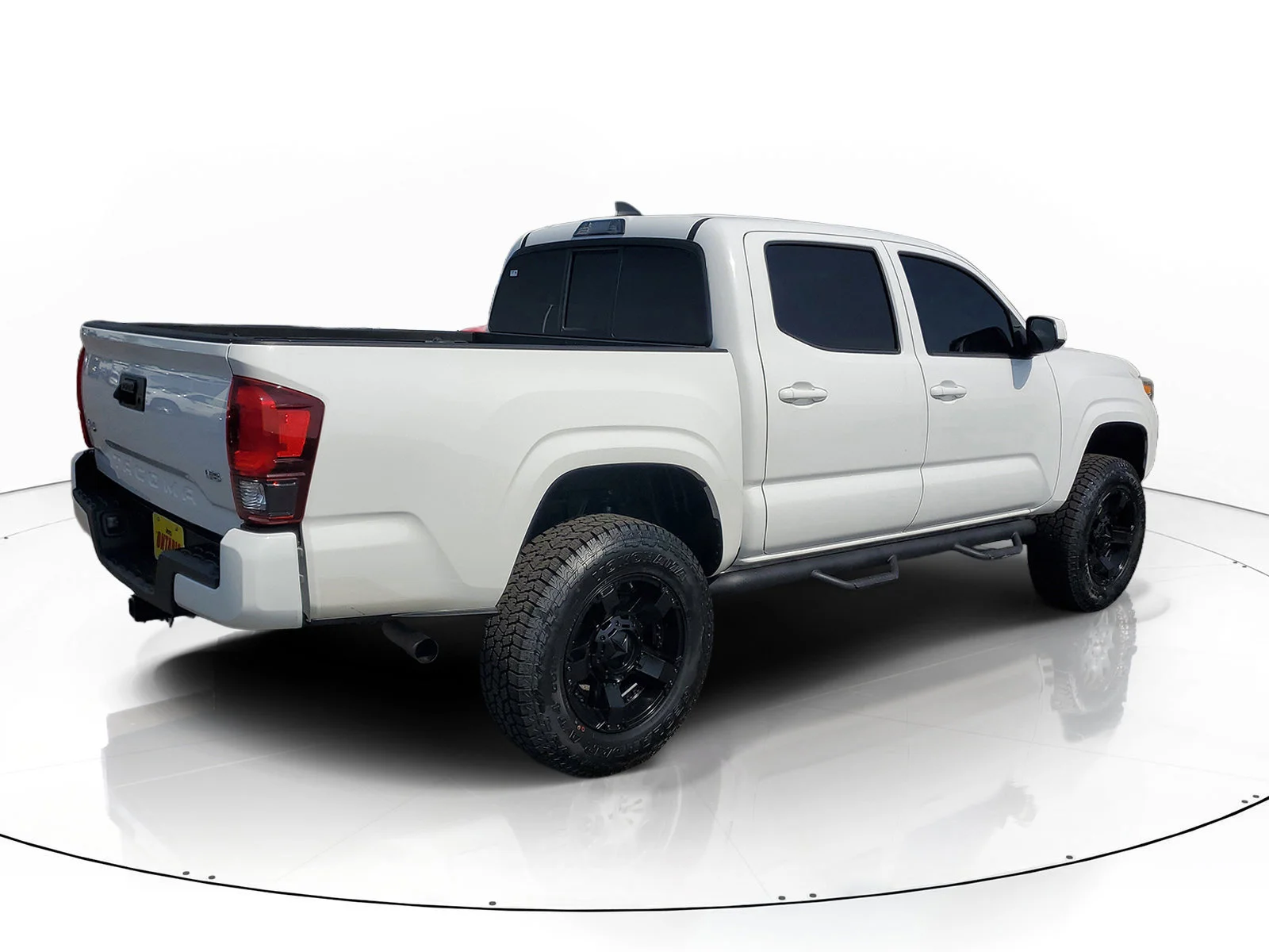Certified Used 2019 White Toyota SR image 3