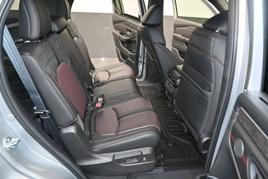 New 2026 Solar Silver Metallic Honda Black Edition image 26