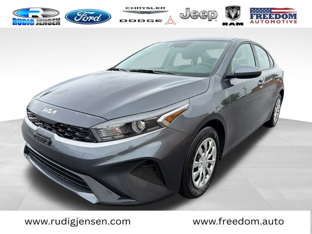 2024 Kia Forte LX AT's photo