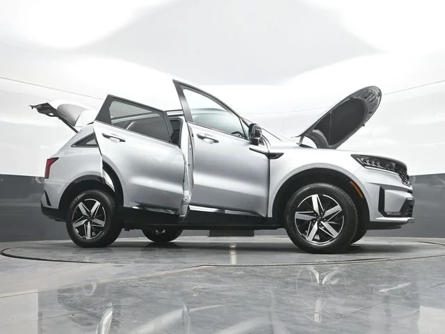Used 2021 Silver Kia EX image 21