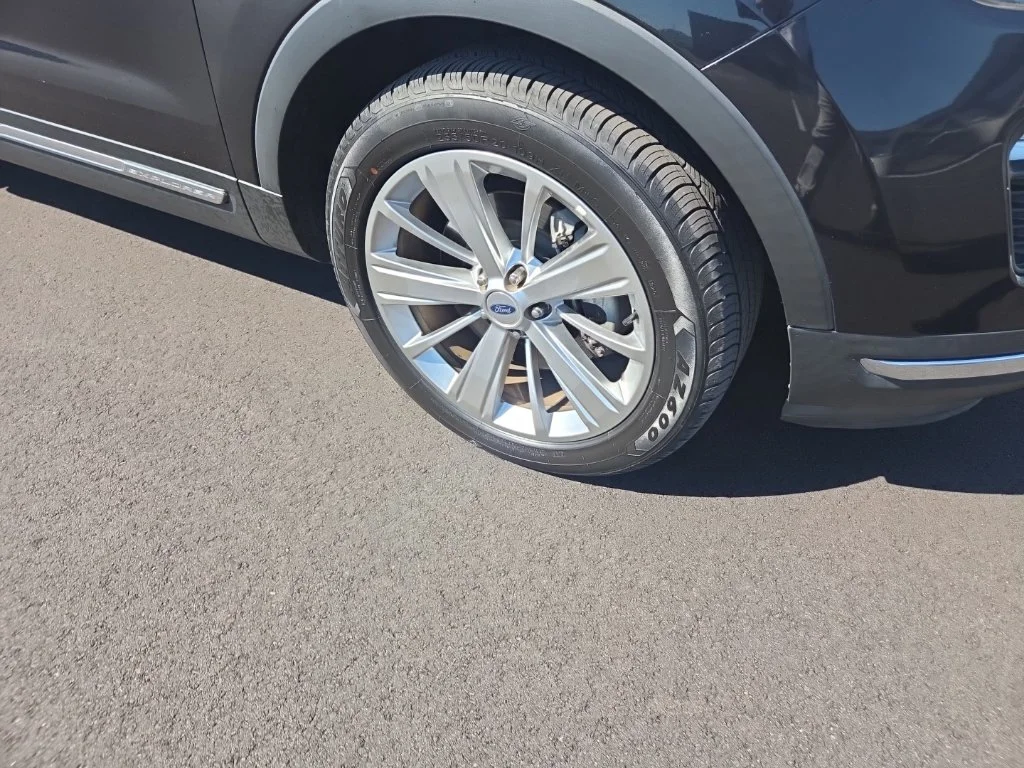 Used 2019 Black Ford Limited image 26