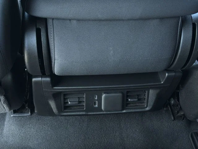 Used 2025 White Chevrolet LT image 19