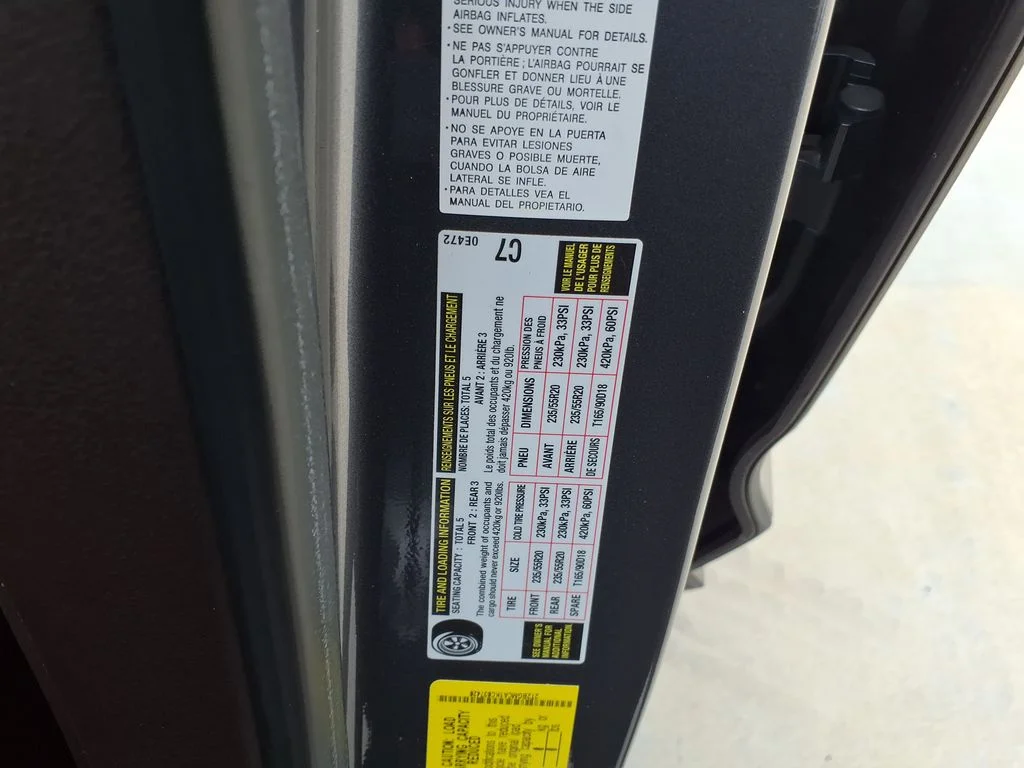 Used 2019 Gray Lexus 450h image 37