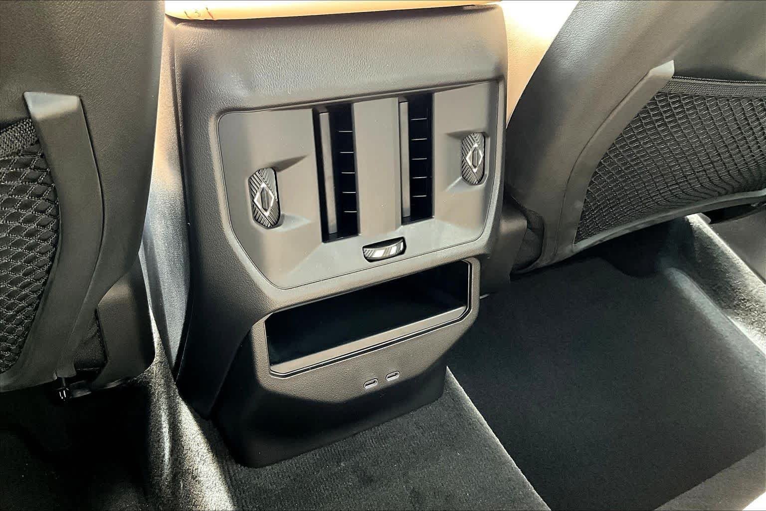 2026 BMW X3 30 - Photo 17