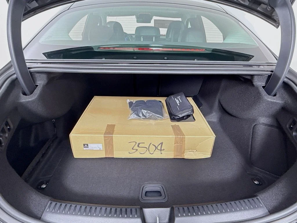 New 2026 Graphite Gray Metallic Mercedes-Benz E 350 image 28