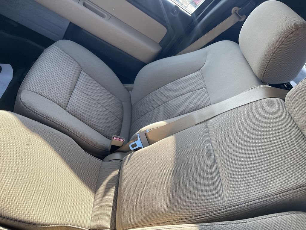 Used 2012 Black Ford XLT image 19