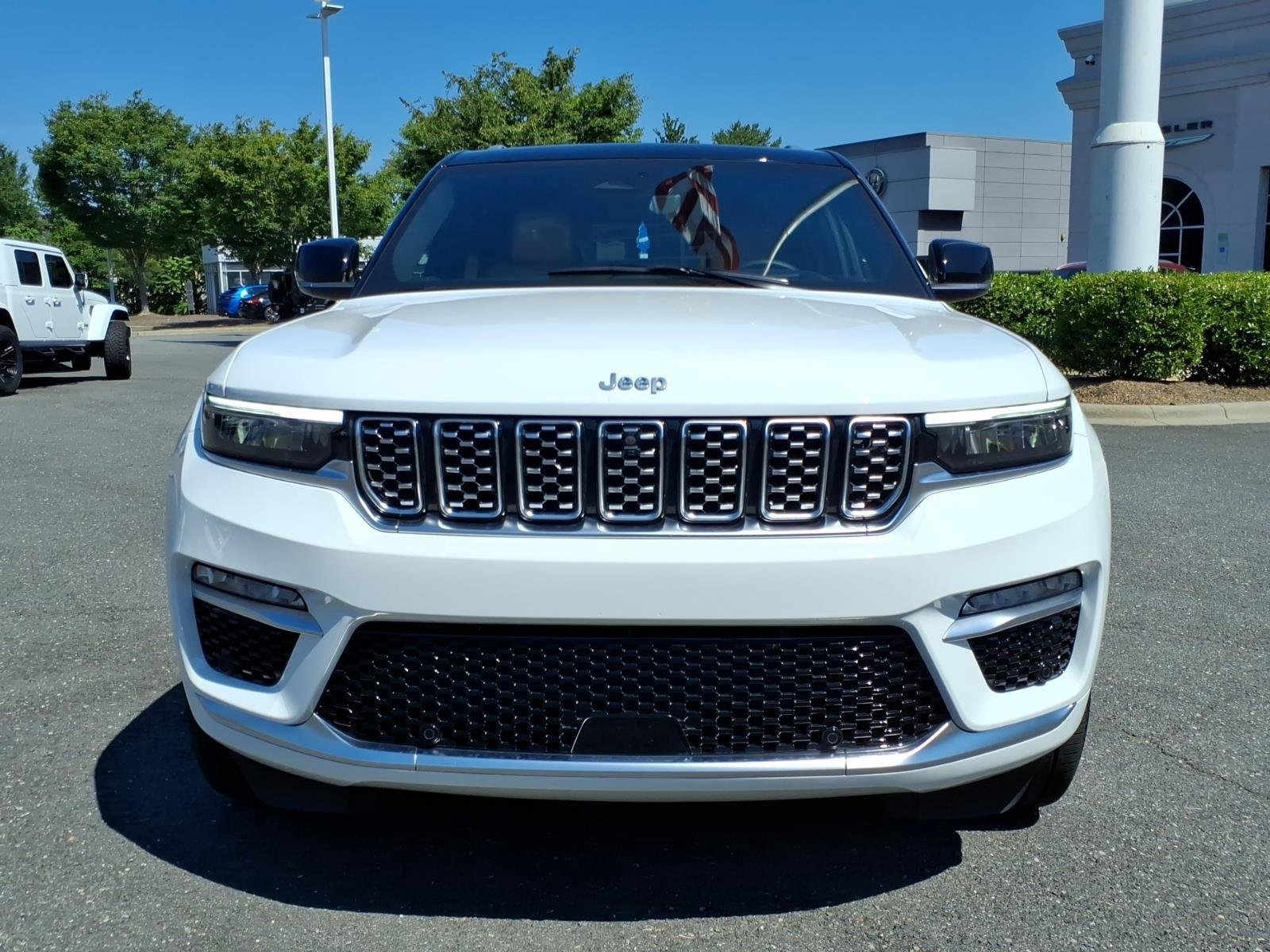 Used 2023 Bright White Clearcoat Jeep Summit image 15