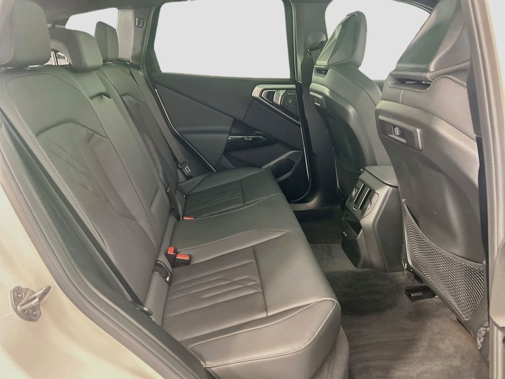 Certified Used 2026 White Metallic BMW 30 xDrive image 20