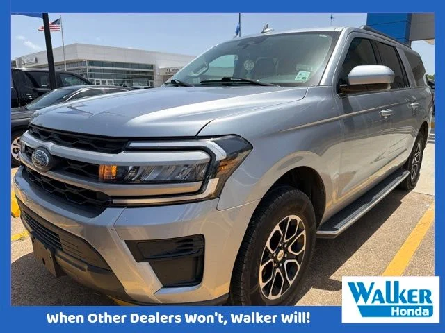 Used 2022 Silver Ford XLT image 1