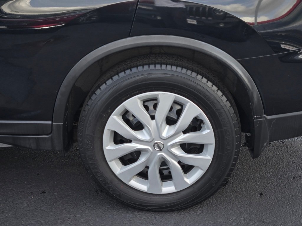 Used 2017 Black Nissan S image 14