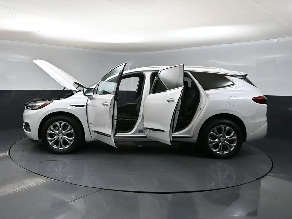 Used 2021 White Frost Buick Avenir image 44