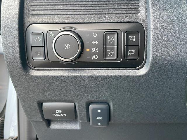 New 2026 Glacier Gray Metallic Tri-Coat Ford F-350® Platinum® image 51