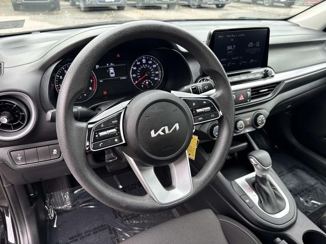 Used 2023 Black Kia LXS image 2