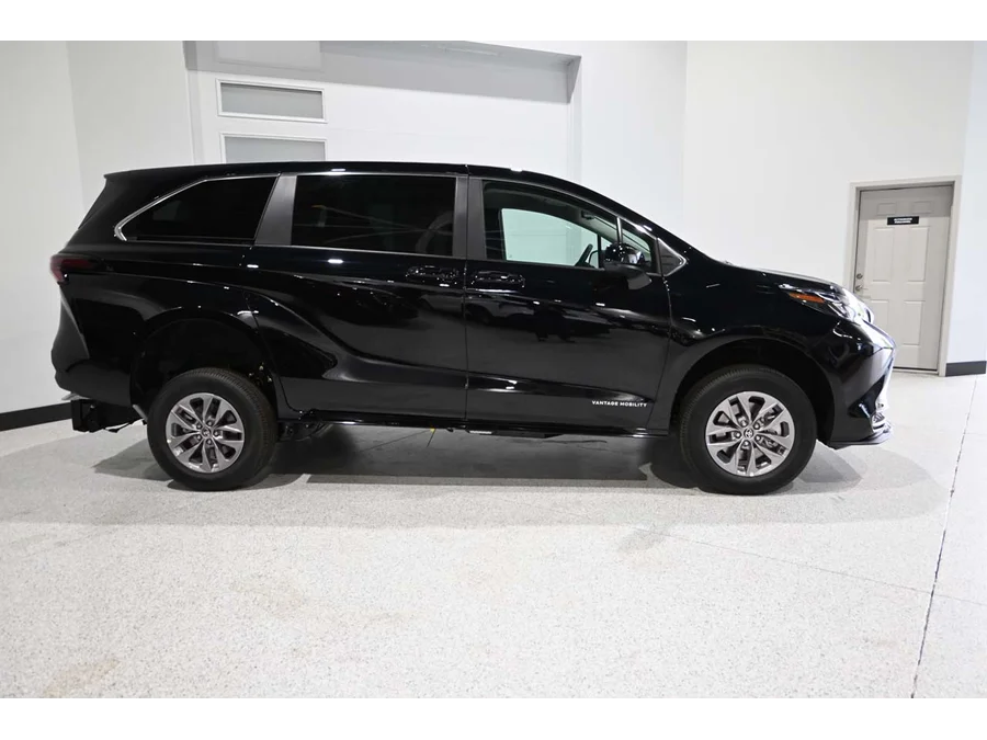 New 2026 BLACK Toyota LE Mobility Handicap Van image 5