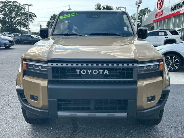 Used 2027  Toyota Base image 9