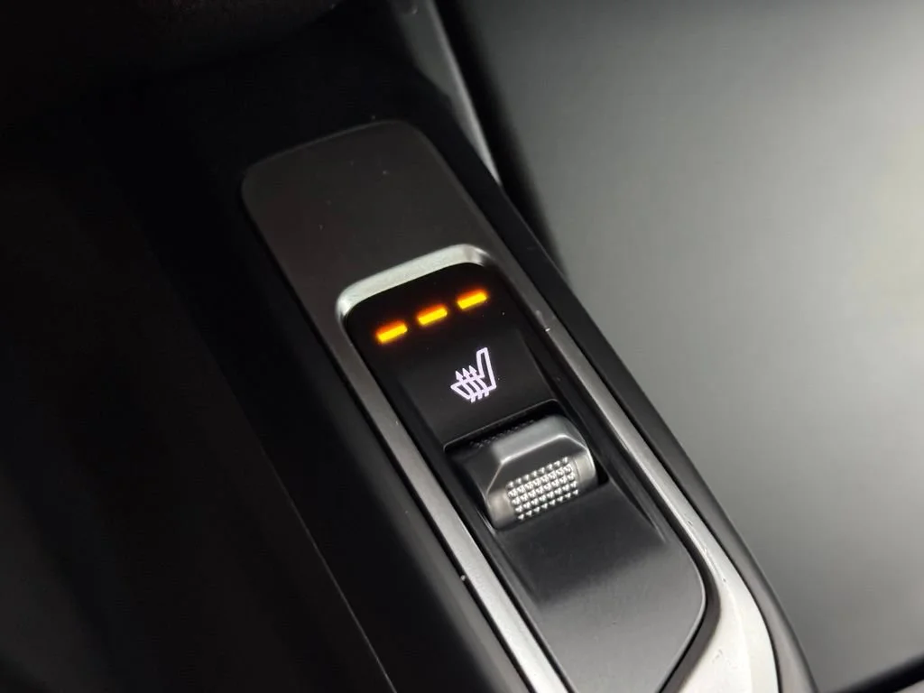 Used 2022  Kia X-Line S image 6