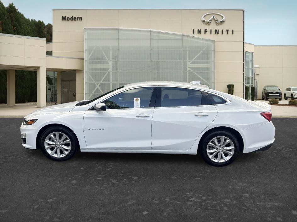 Used 2025 Summit White Chevrolet LT image 5