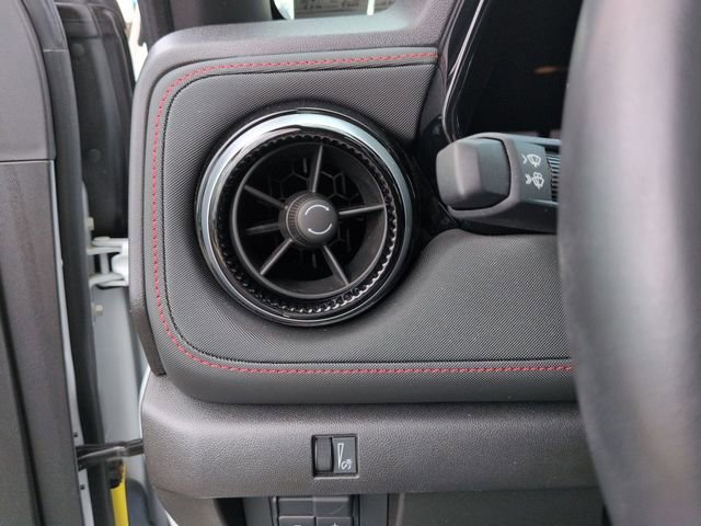 Used 2023 Summit White Chevrolet Z71 image 20