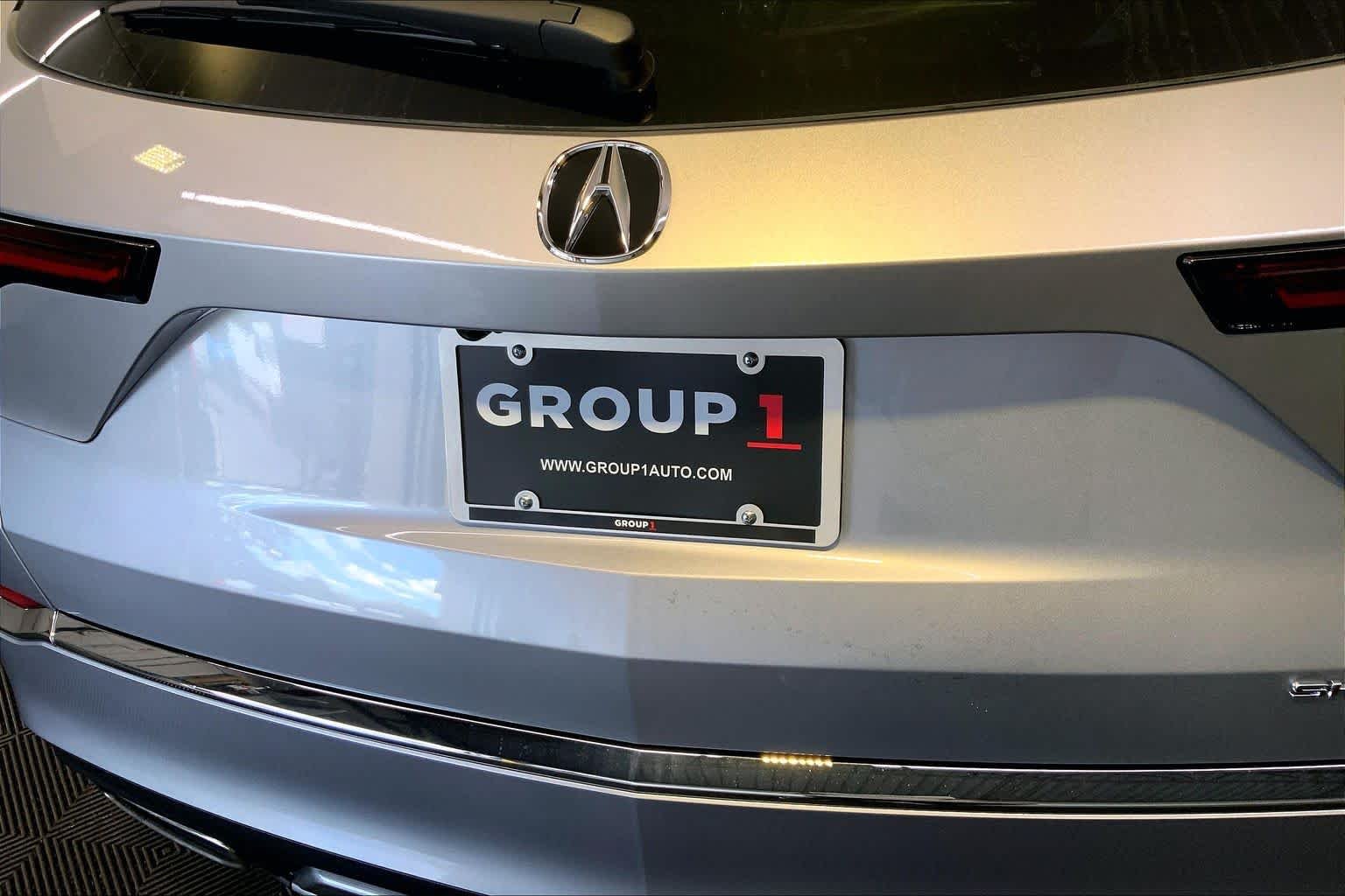 New 2026 Solar Silver Metallic Acura BASE image 7