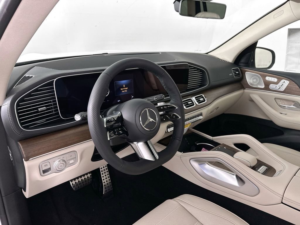New 2026 Polar White Mercedes-Benz GLS 450 image 44