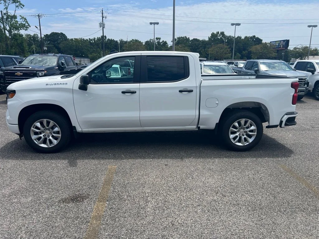 New 2026 Summit White Chevrolet Custom image 2