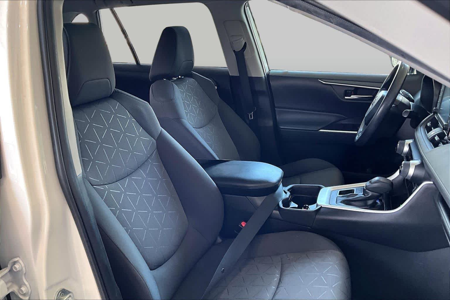 Used 2021 Super White Toyota XLE image 9