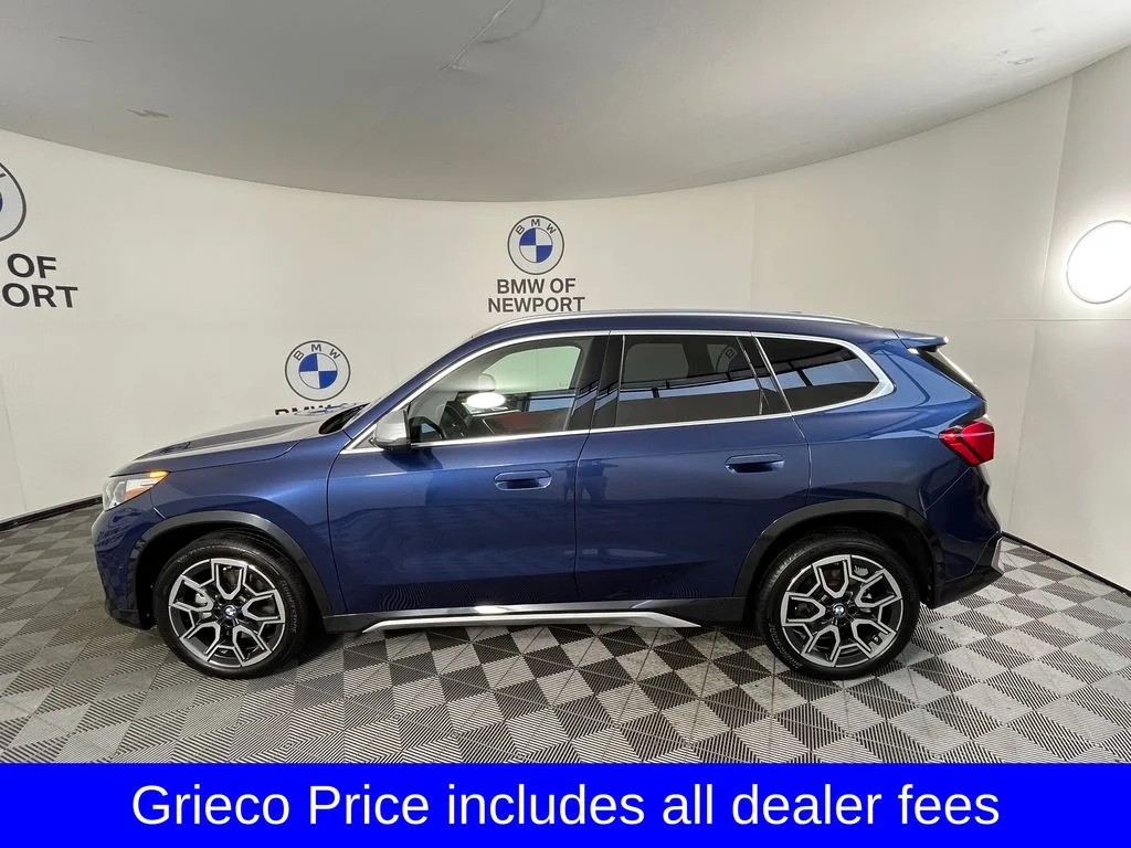 Used 2024 Phytonic Blue Metallic BMW xDrive28i image 11