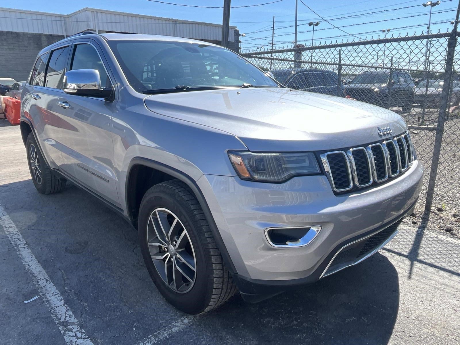 2018 Jeep Grand Cherokee Limited's photo