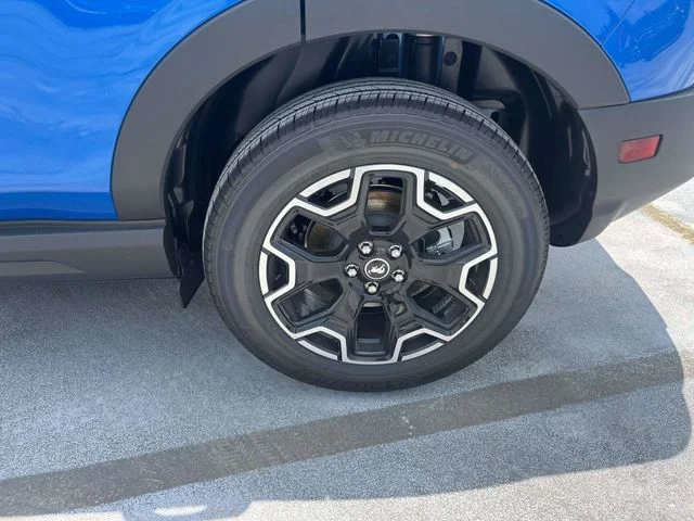 New 2026 Velocity Blue Metallic Ford Outer Banks® image 9