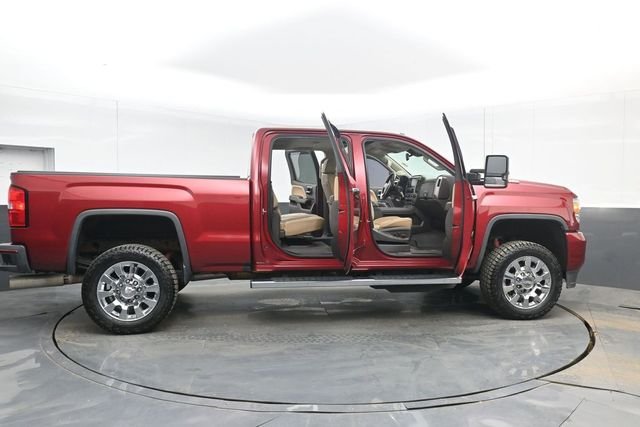 Used 2019 Red GMC Denali image 49