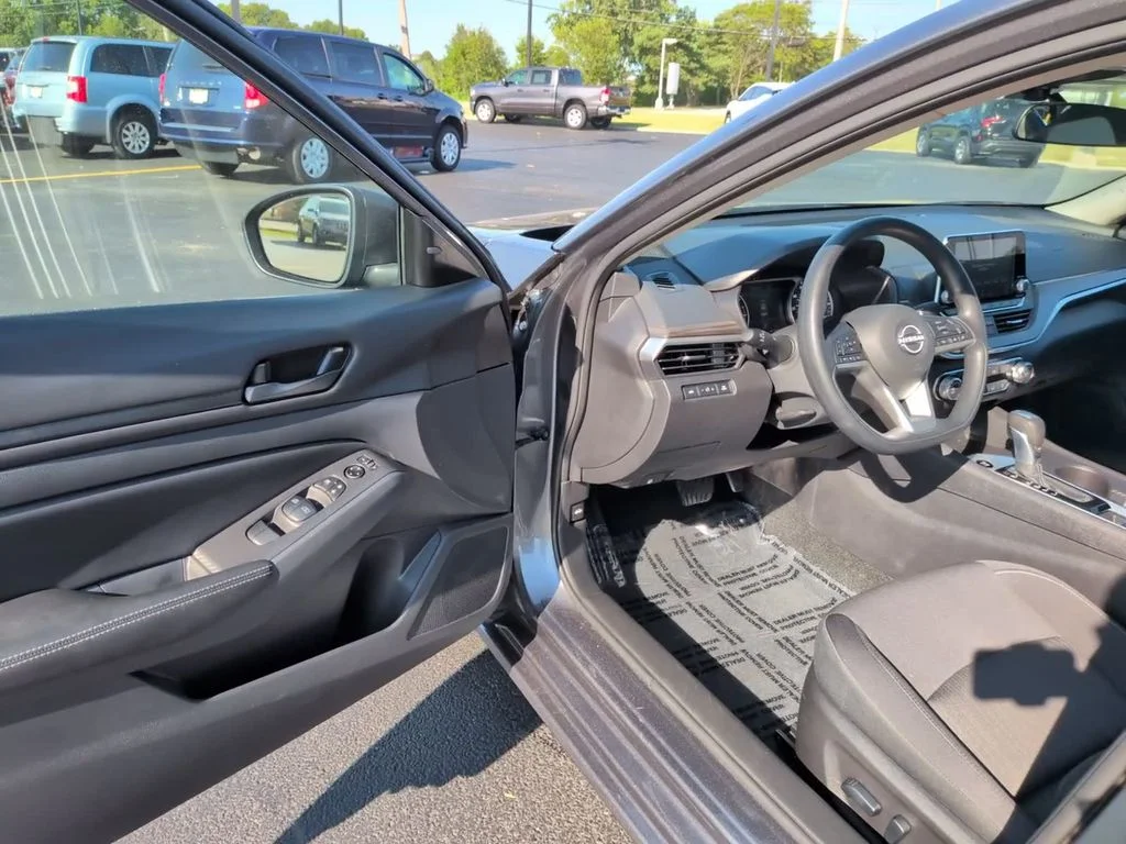 Used 2026 Gray Nissan 2.5 SV image 15