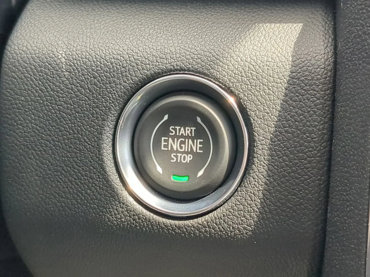 2026 GMC Acadia Denali Ultimate - Photo 27