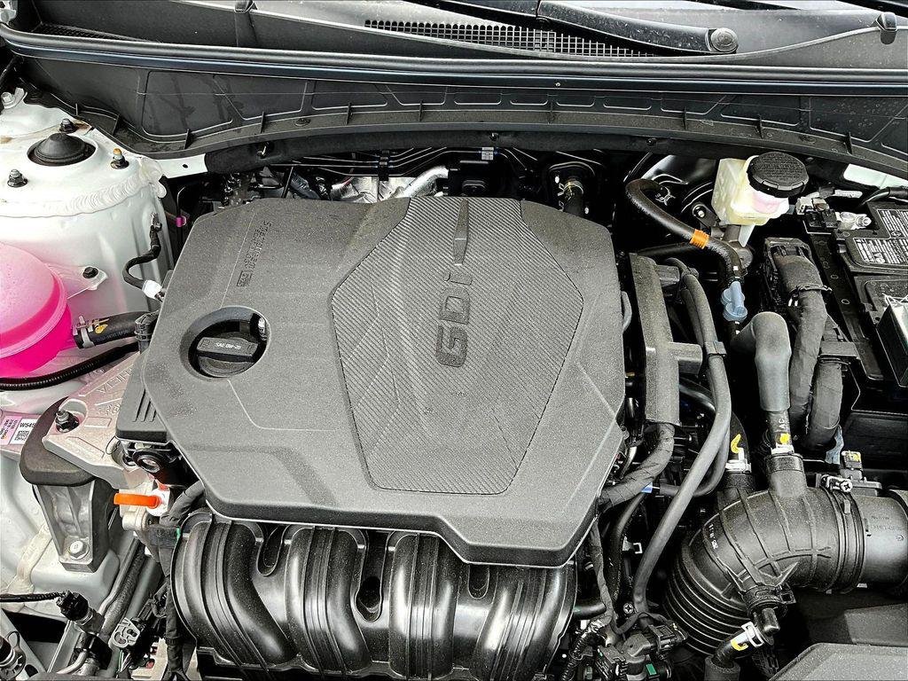 New 2026 White Hyundai SEL AWD image 32