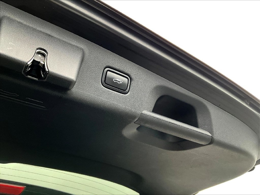 Certified Used 2021 Black Hyundai SEL image 21