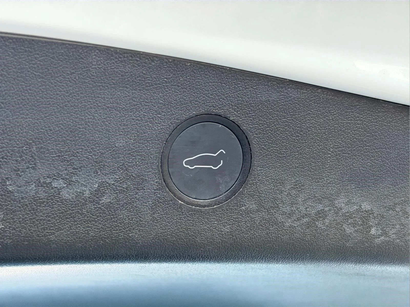Used 2022  Tesla Long Range image 6