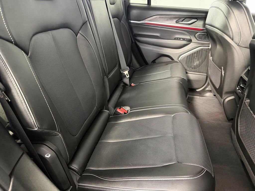Certified Used 2024 Rocky Mountain Pearlcoat Jeep Overland image 29