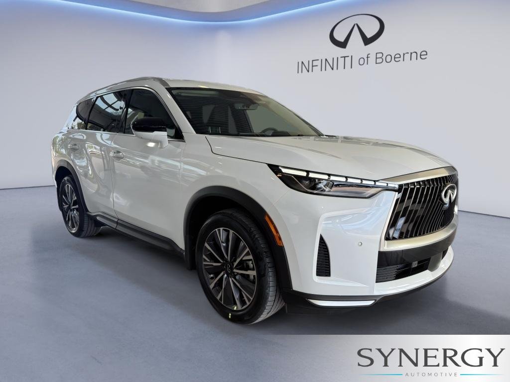 New 2027 RADIANT WHITE INFINITI Luxe FWD image 3